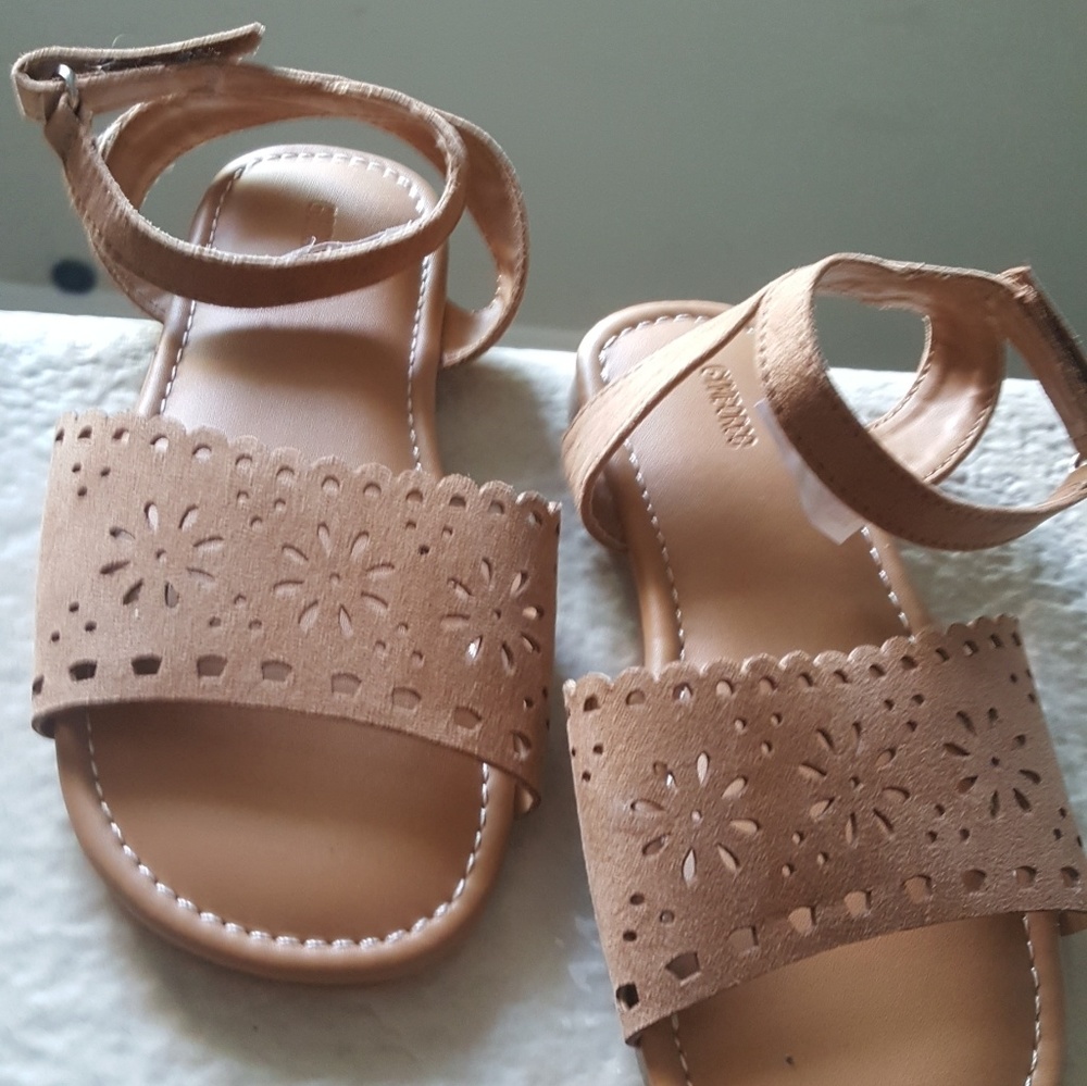 Gymboree girl sandals size 8